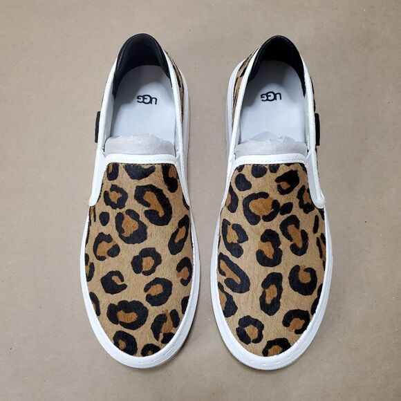 UGG Alameda Spotty Slip On - Picture 3 of 16